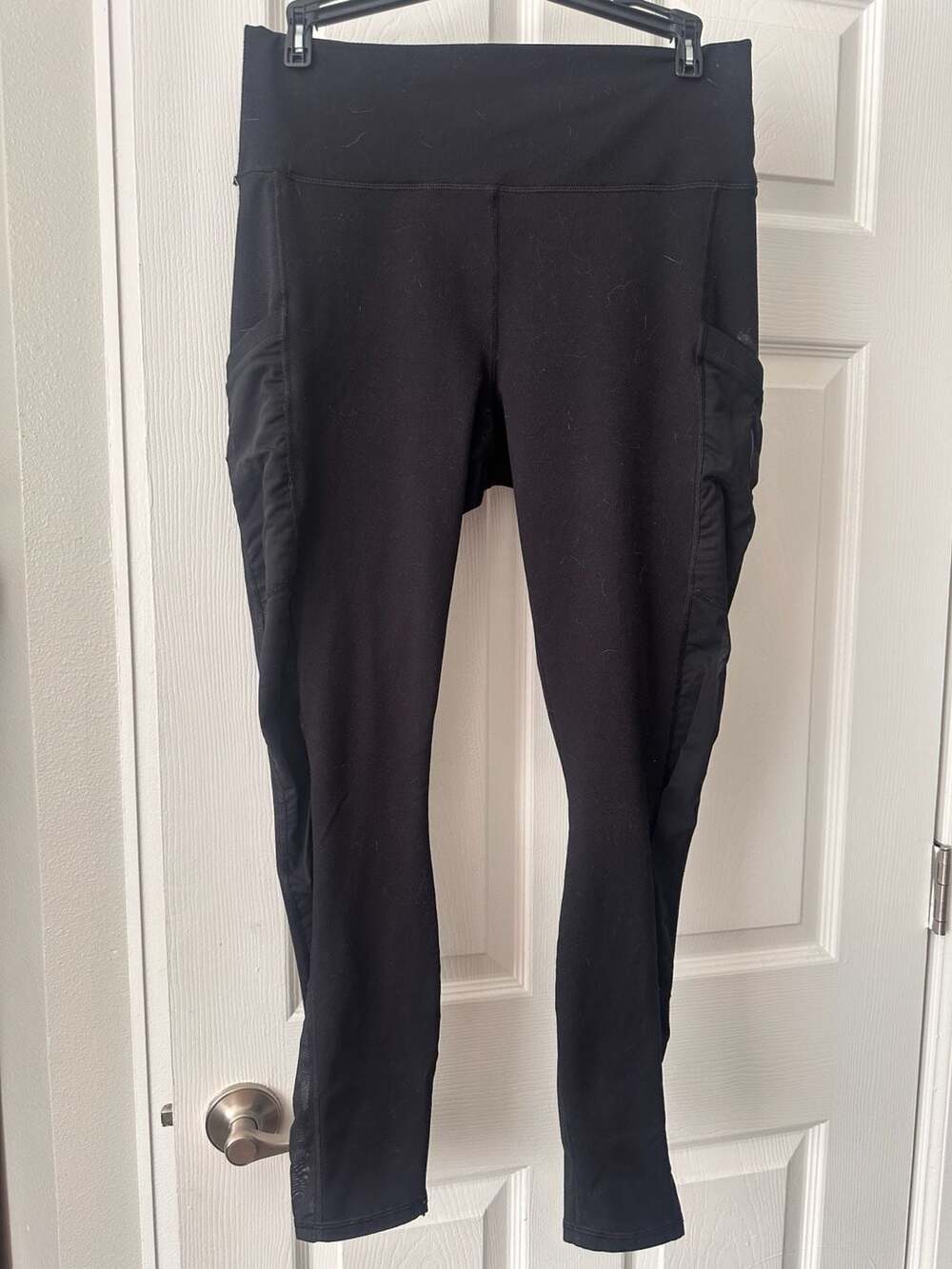 Fabletics Powerhold High-Waisted Legging Black